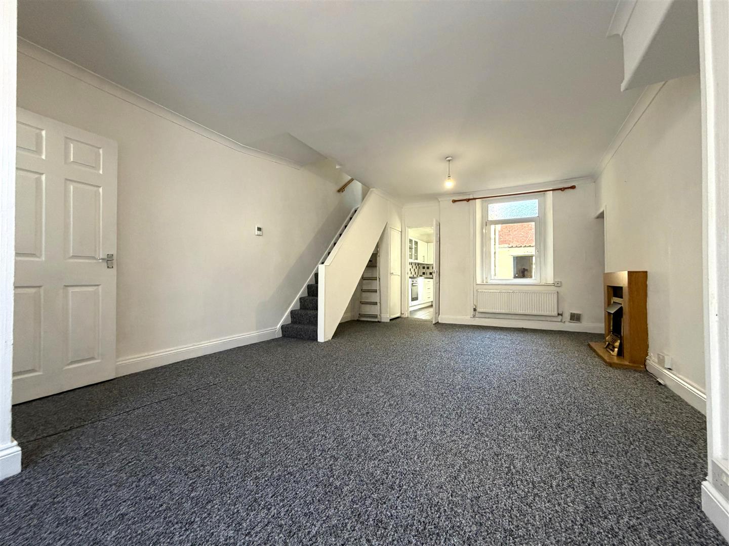 Spring Terrace, Sandfields, Swansea, SA1 3TD